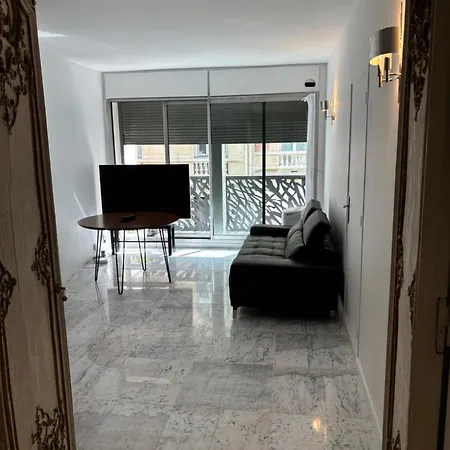 Paris Ponthieu Apartment Exterior photo